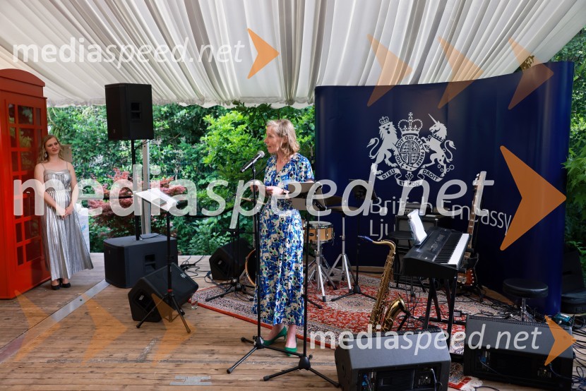  Tiffany Sadler, veleposlanica Združenega kraljestva Velike Britanije in Severne IrskeBritansko veleposlaništvo v Ljubljani obeležilo rojstni dan kralja Karla III.