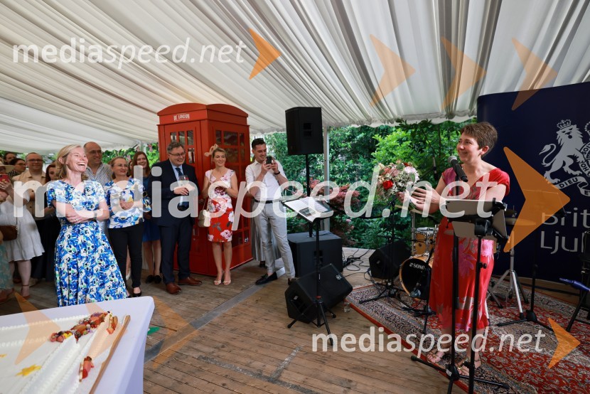  Tiffany Sadler, veleposlanica Združenega kraljestva Velike Britanije in Severne Irske;  ... Britansko veleposlaništvo v Ljubljani obeležilo rojstni dan kralja Karla III.