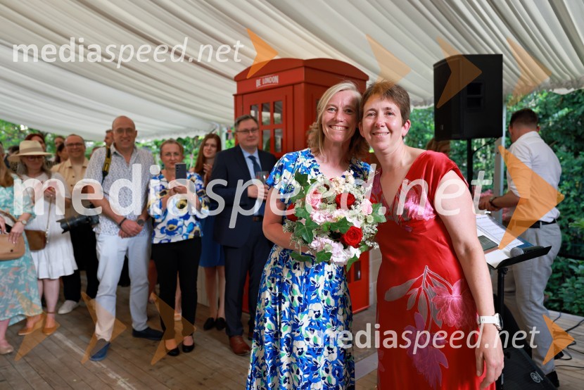  Tiffany Sadler, veleposlanica Združenega kraljestva Velike Britanije in Severne Irske;  ... Britansko veleposlaništvo v Ljubljani obeležilo rojstni dan kralja Karla III.