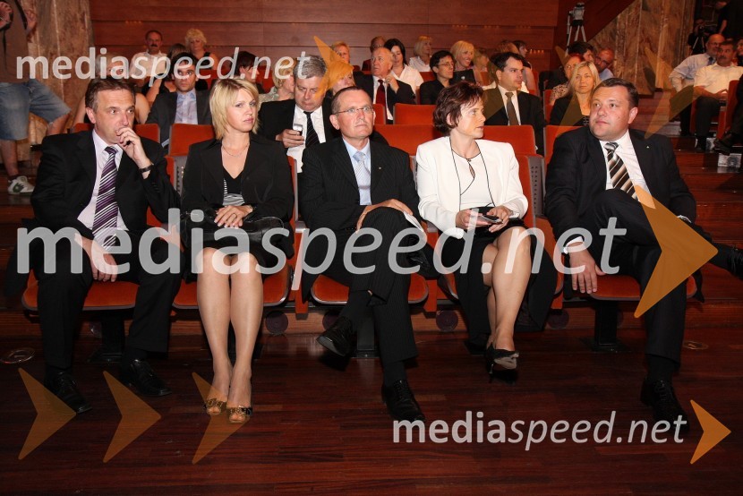 Ustavimo nasilje, dobrodelna gala prireditev
