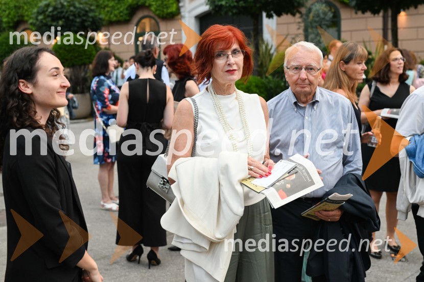  Darinka Pavlič Kamien, strokovnjakinja za komuniciranje; dr. Peter KamienOdprtje 72. Ljubljana festivala s tradicionalnim gala koncertom Poletna noč
