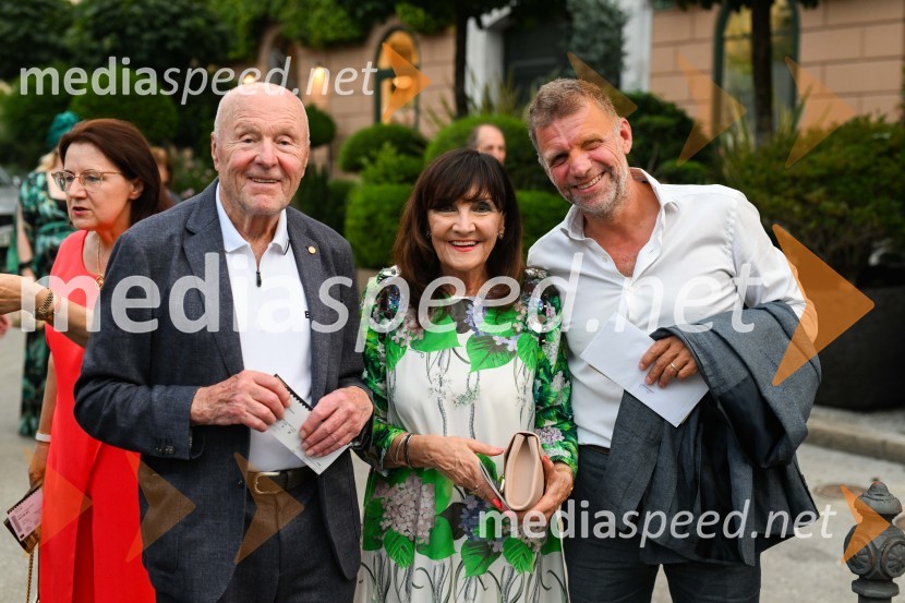  Božo Dimnik, lobist in poslovnež, častni konzul Hrvaške; Prof. dr. Marjeta Zorc, dr. med., Kardiološka ordinacija Medicor;  ... Odprtje 72. Ljubljana festivala s tradicionalnim gala koncertom Poletna noč