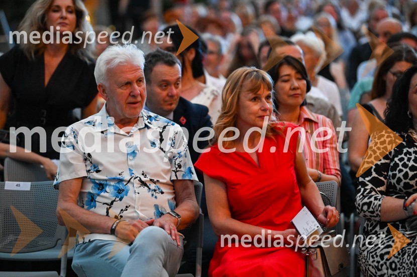  Andrej Šifrer, glasbenik;  Mirjam PovhOdprtje 72. Ljubljana festivala s tradicionalnim gala koncertom Poletna noč