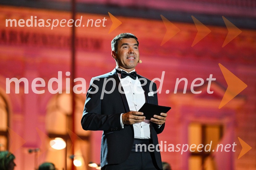  Mario Galunič, TV voditeljOdprtje 72. Ljubljana festivala s tradicionalnim gala koncertom Poletna noč