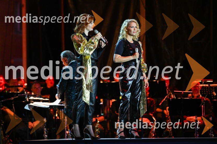  Lara Baruca, pevka;  Anika Horvat, pevkaOdprtje 72. Ljubljana festivala s tradicionalnim gala koncertom Poletna noč