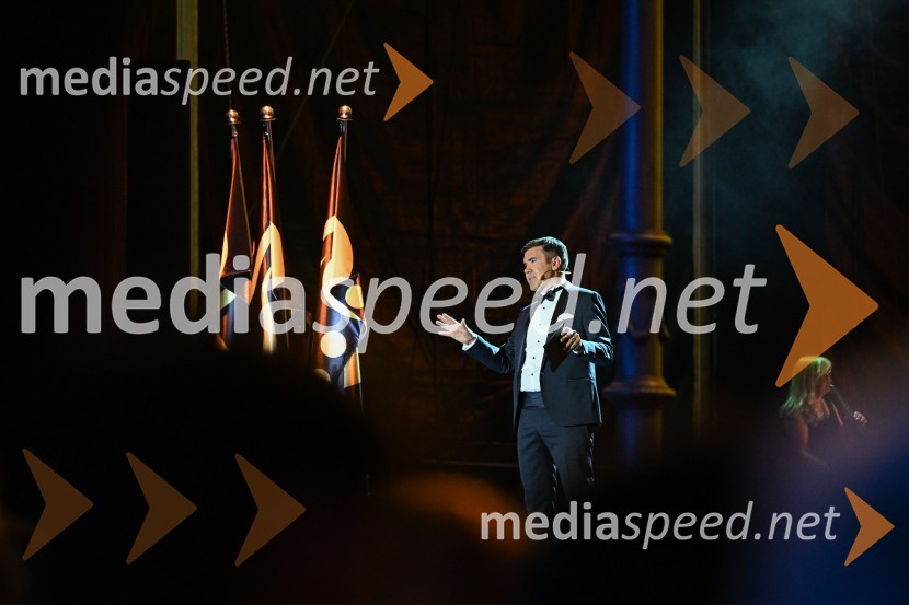  Mario Galunič, TV voditeljOdprtje 72. Ljubljana festivala s tradicionalnim gala koncertom Poletna noč