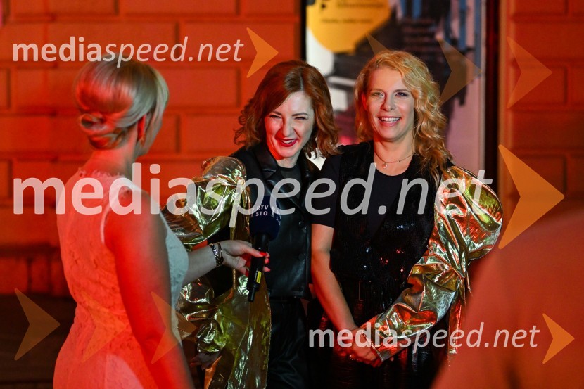  Lara Baruca, pevka;  Anika Horvat, pevkaOdprtje 72. Ljubljana festivala s tradicionalnim gala koncertom Poletna noč