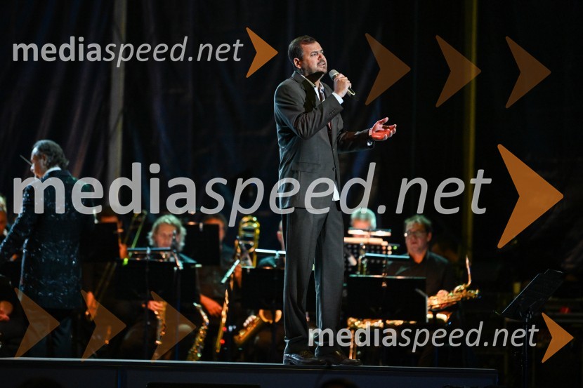  Andraž Hribar, pevecOdprtje 72. Ljubljana festivala s tradicionalnim gala koncertom Poletna noč