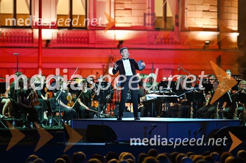  Mario Galunič, TV voditeljOdprtje 72. Ljubljana festivala s tradicionalnim gala koncertom Poletna noč