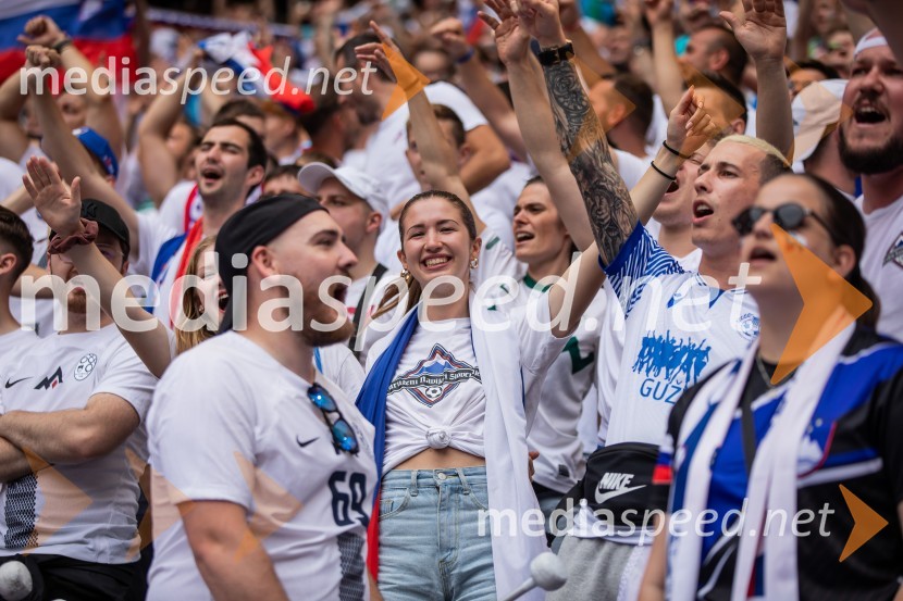 Slovenci po golu v 96. minuti ostali brez zmage