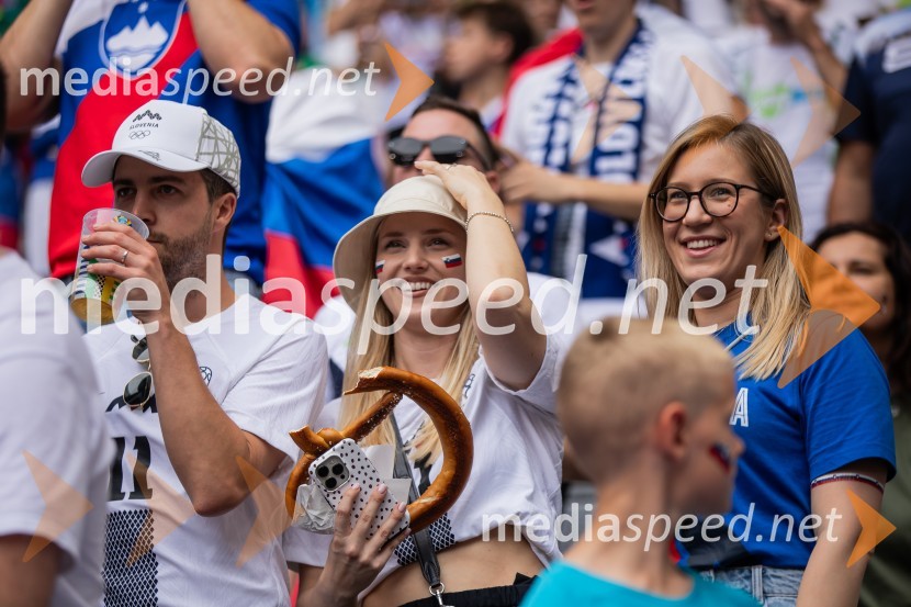 Slovenci po golu v 96. minuti ostali brez zmage