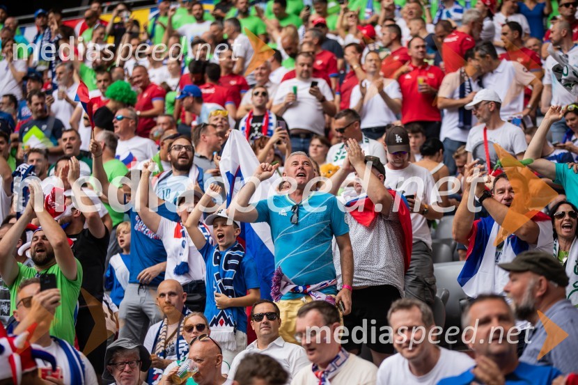 Slovenci po golu v 96. minuti ostali brez zmage