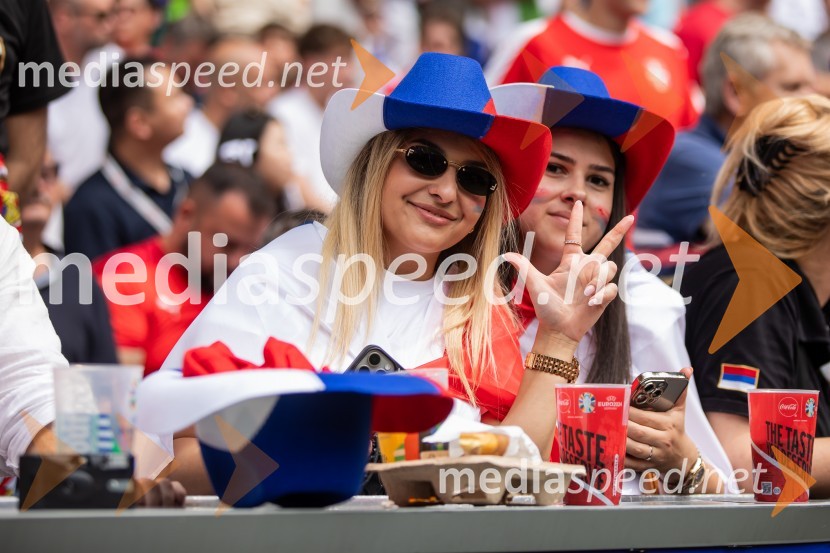 Slovenci po golu v 96. minuti ostali brez zmage