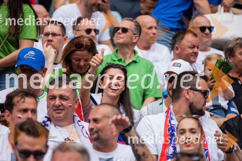 Slovenci po golu v 96. minuti ostali brez zmage