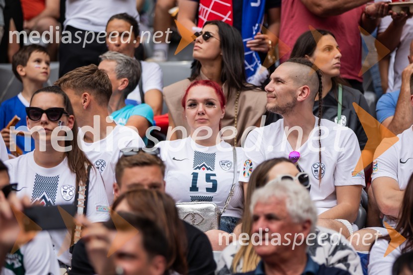 Slovenci po golu v 96. minuti ostali brez zmage