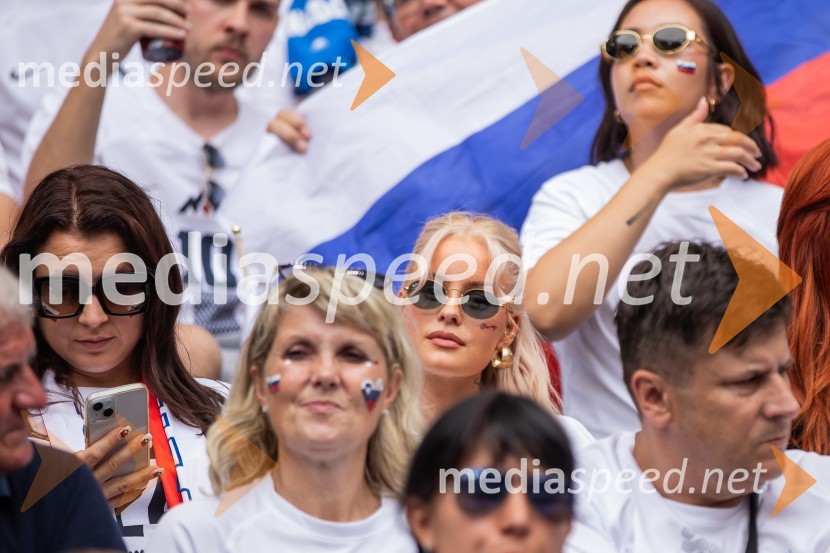 Slovenci po golu v 96. minuti ostali brez zmage