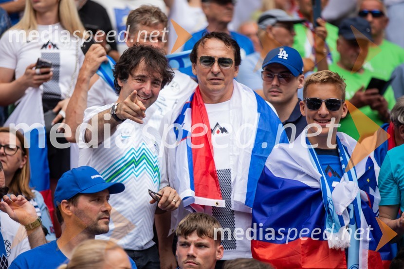  Tomaž Kavčič, kuharski mojster, Pri Lojzetu, Zemono, podpredsednik BASS;  Marjan Simčič Domaine, vinar;  ... Slovenci po golu v 96. minuti ostali brez zmage