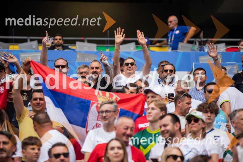 Slovenci po golu v 96. minuti ostali brez zmage