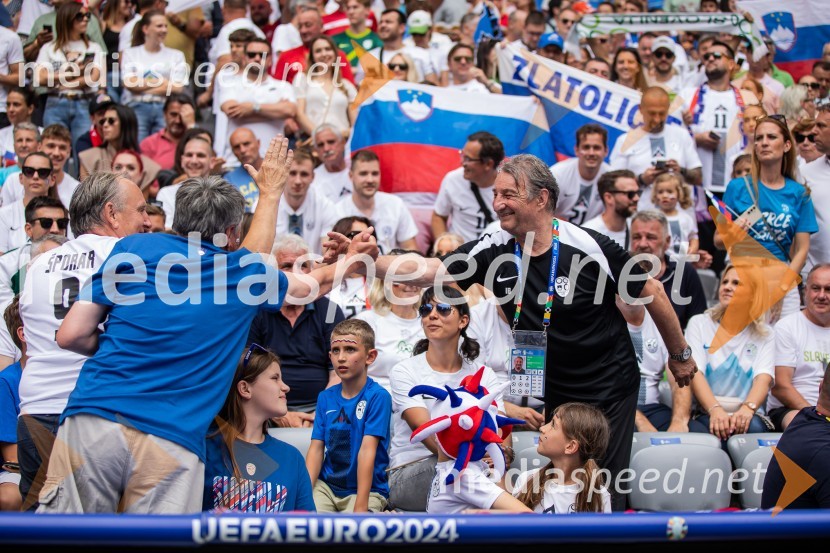 Slovenci po golu v 96. minuti ostali brez zmage