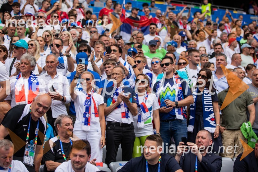 Slovenci po golu v 96. minuti ostali brez zmage