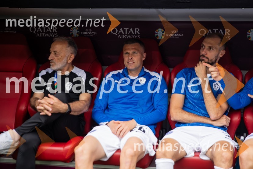  ... ;  Josip  Iličić, nogometaš;  ... Slovenci po golu v 96. minuti ostali brez zmage