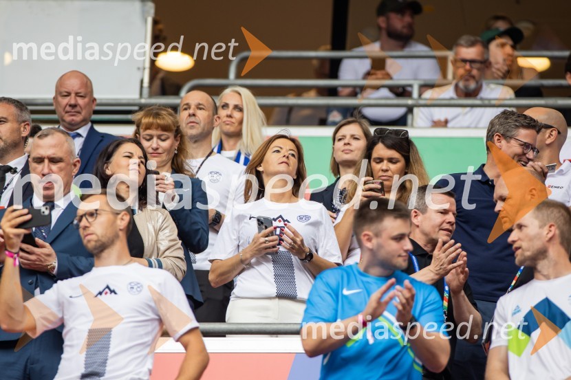  Tanja Fajon, podpredsednica vlade in ministrica za zunanje zadeveSlovenci po golu v 96. minuti ostali brez zmage