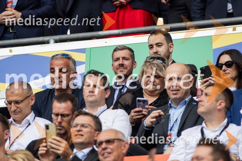  Goran Dragić, košarkarSlovenci po golu v 96. minuti ostali brez zmage