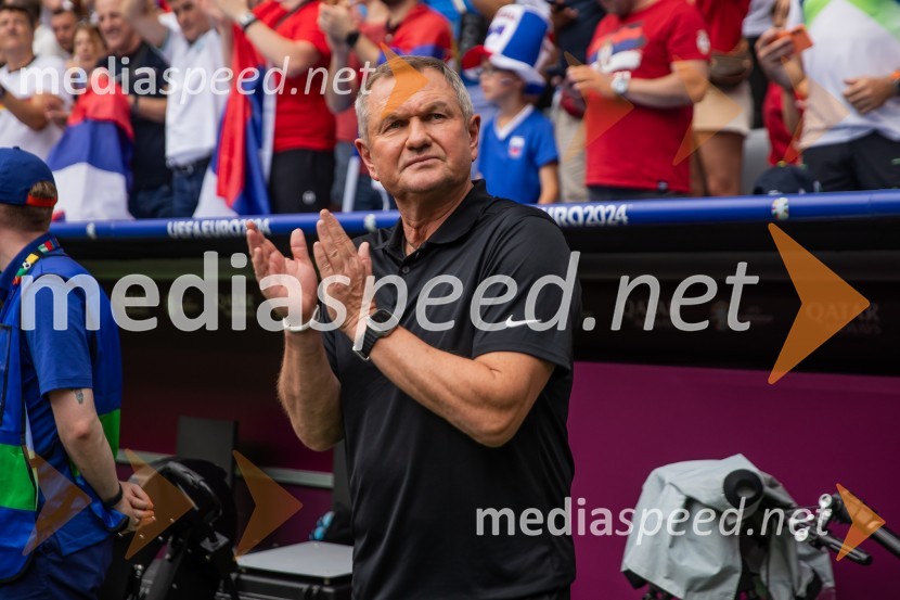  Matjaž Kek, selektor slovenske nogometne reprezentanceSlovenci po golu v 96. minuti ostali brez zmage