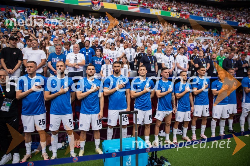  Josip  Iličić, nogometaš;  Jon Gorenc Stanković, nogometaš;  Žan Vipotnik, nogometaš;  Adrian Zeljković, nogometaš;  Žan Celar, nogometaš;  Benjamin Verbič, nogometaš;  Tomi Horvat, nogometaš;  Nino Žugelj, nogometašSlovenci po golu v 96. minuti ostali brez zmage