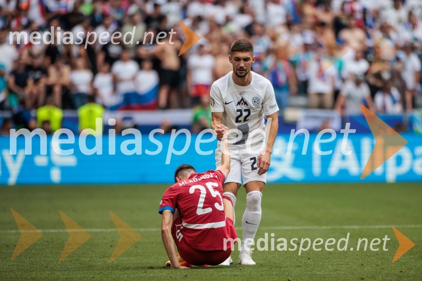  Filip Mladenović, nogometaš, Srbija;  Adam Gnezda Čerin, nogometašSlovenci po golu v 96. minuti ostali brez zmage