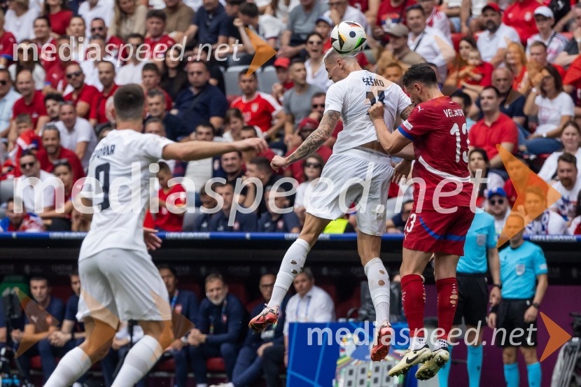  Benjamin Šeško, nogometaš;  Miloš Veljković, nogometaš, SrbijaSlovenci po golu v 96. minuti ostali brez zmage