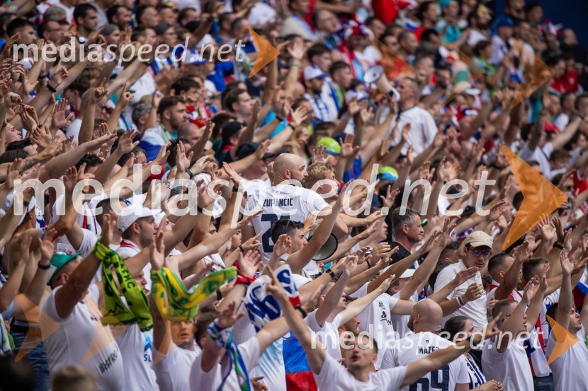 Slovenci po golu v 96. minuti ostali brez zmage