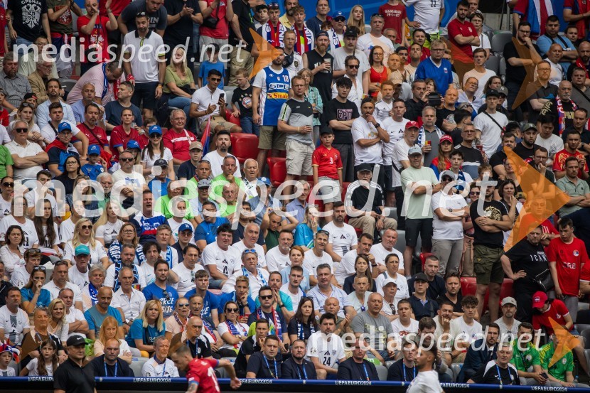 Slovenci po golu v 96. minuti ostali brez zmage