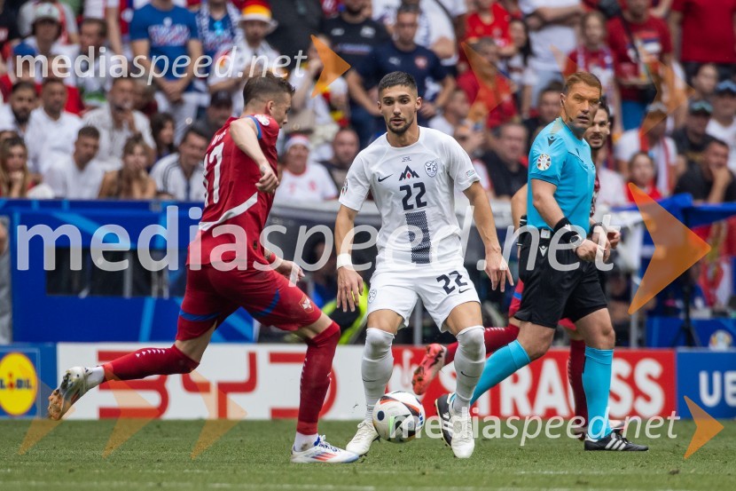  ... ;  Adam Gnezda Čerin, nogometaš;  ... Slovenci po golu v 96. minuti ostali brez zmage