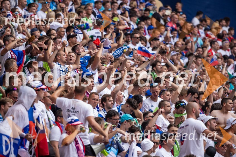 Slovenci po golu v 96. minuti ostali brez zmage