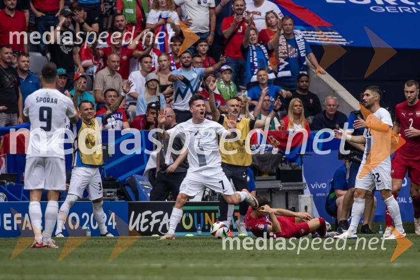  Benjamin Verbič, nogometašSlovenci po golu v 96. minuti ostali brez zmage