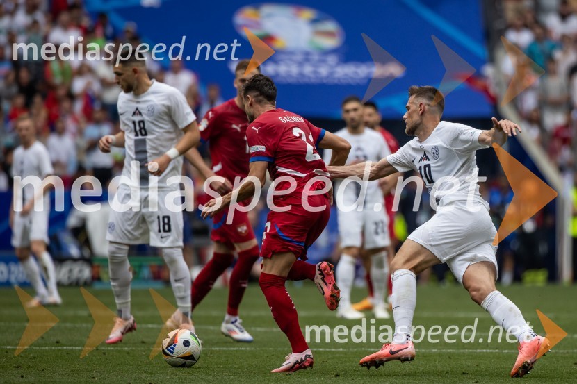  Mijat Gačinović, nogometaš, Srbija;  Timi Max Elšnik, nogometašSlovenci po golu v 96. minuti ostali brez zmage