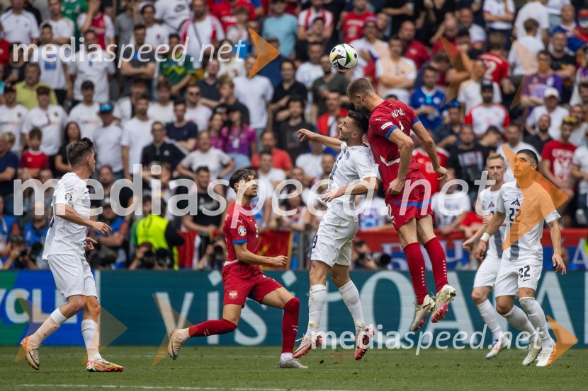  Andraž Šporar, nogometaš;  ... Slovenci po golu v 96. minuti ostali brez zmage