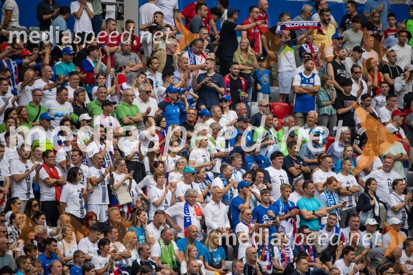 Slovenci po golu v 96. minuti ostali brez zmage