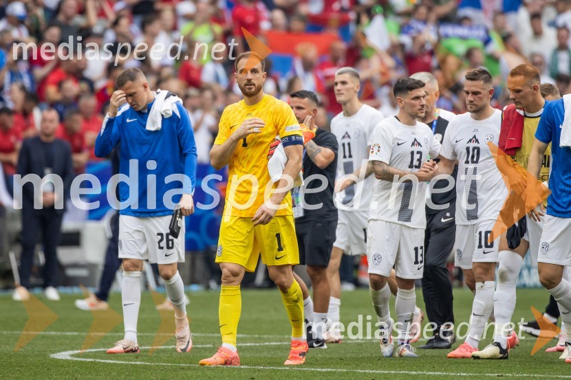  Josip  Iličić, nogometaš;  Jan Oblak, nogometaš;  Benjamin Šeško, nogometaš;  Erik Janža, nogometaš;  Timi Max Elšnik, nogometašSlovenci po golu v 96. minuti ostali brez zmage
