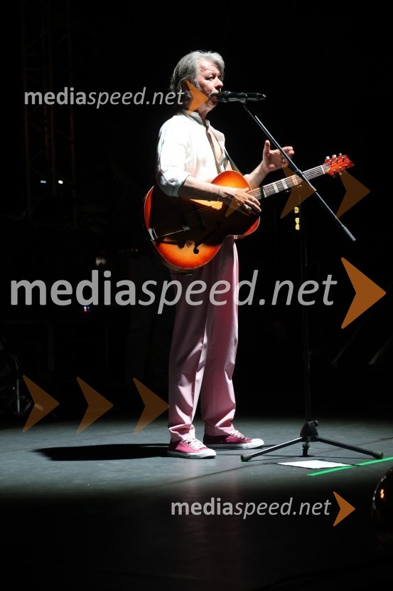  Robert Pešut - Magnifico, glasbenikMagnifico in veliki disko šlager orkester, Lent 2024