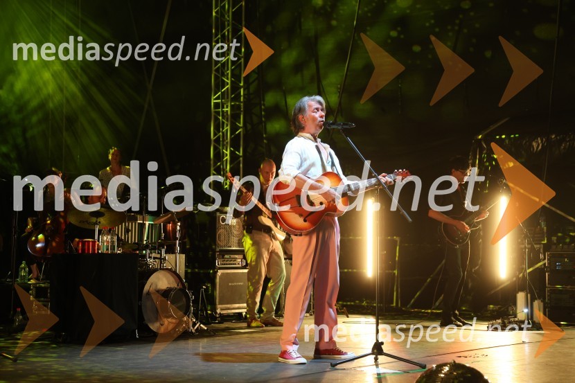  Robert Pešut - Magnifico, glasbenikMagnifico in veliki disko šlager orkester, Lent 2024