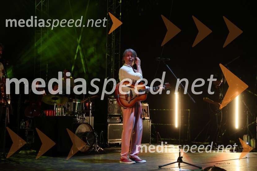  Robert Pešut - Magnifico, glasbenikMagnifico in veliki disko šlager orkester, Lent 2024