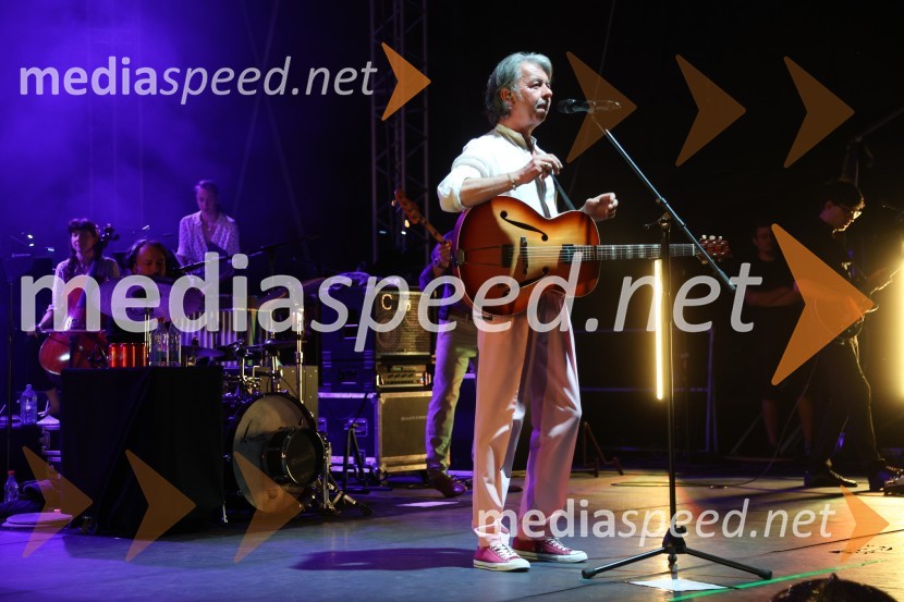  Robert Pešut - Magnifico, glasbenikMagnifico in veliki disko šlager orkester, Lent 2024