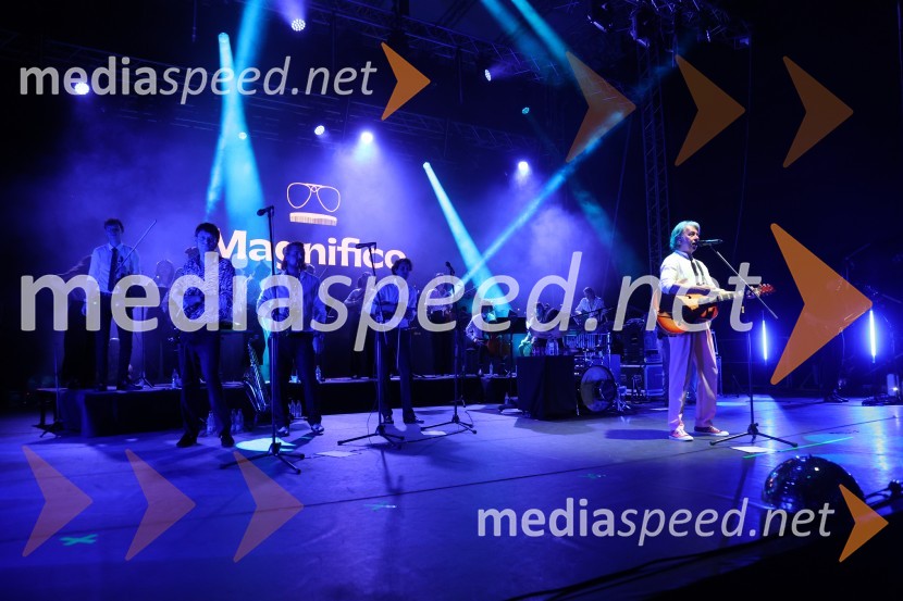  Robert Pešut - Magnifico, glasbenikMagnifico in veliki disko šlager orkester, Lent 2024