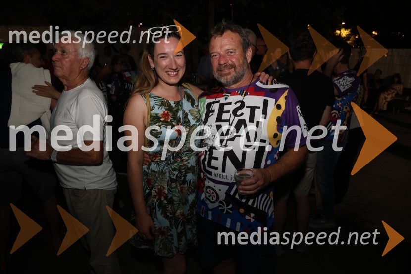  Maja Modrinjak, Fotografinja;  Andrej Borko, pomočnik direktorja Narodnega doma MariborMagnifico in veliki disko šlager orkester, Lent 2024