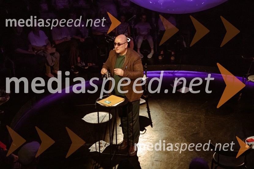  Boštjan Gombač, glasbenikNeandertalčeva piščal, zakaj potrebujemo glasbo, sploh?, premiera v Cankarjevem domu