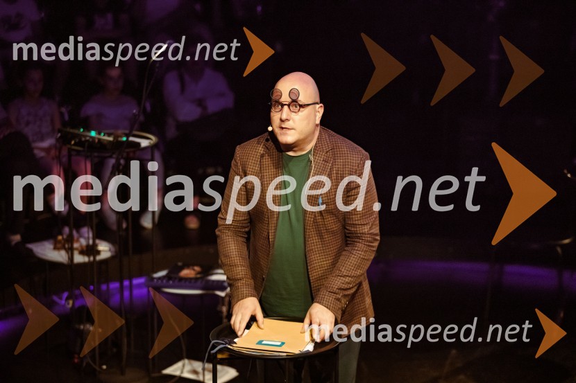  Boštjan Gombač, glasbenikNeandertalčeva piščal, zakaj potrebujemo glasbo, sploh?, premiera v Cankarjevem domu