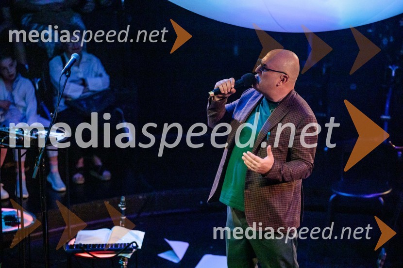  Boštjan Gombač, glasbenikNeandertalčeva piščal, zakaj potrebujemo glasbo, sploh?, premiera v Cankarjevem domu