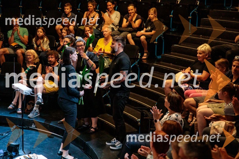  ... ;  Žiga  Gombač, pisatelj in pesnik, avtor stripa CukrarnaNeandertalčeva piščal, zakaj potrebujemo glasbo, sploh?, premiera v Cankarjevem domu